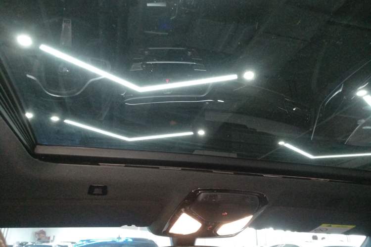 Used BMW 5 Series 2022 Restyled 525Li M Sport Package Headliner