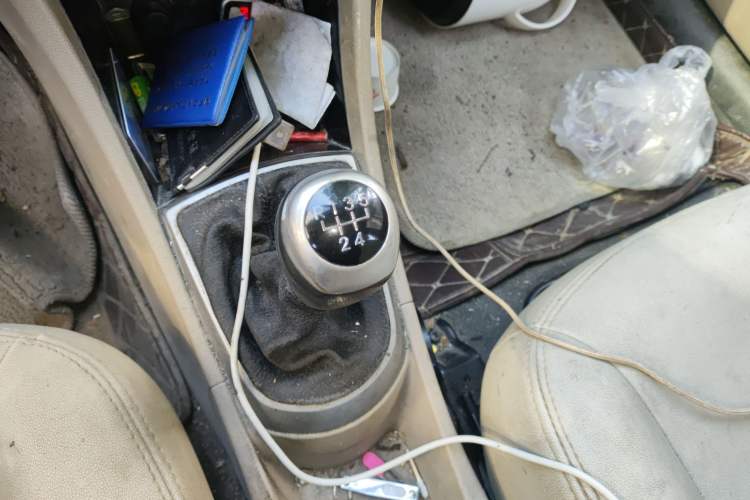 Used Hyundai Verna (older generation) 2014 1.4L Manual Smart GLS Trim