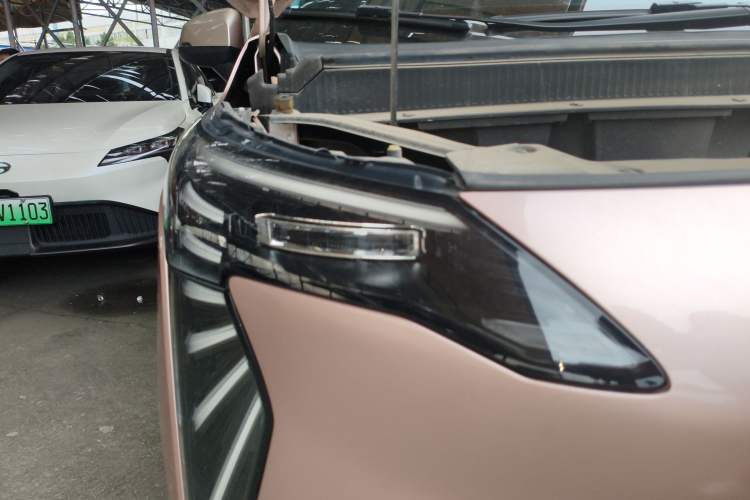 Used AION Y 2022 Plus 70 Enjoy Edition Right Front Headlight