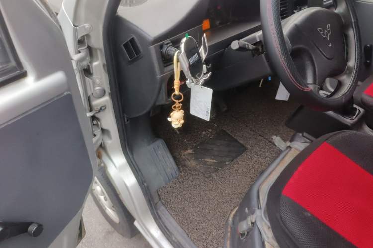 Used Wuling Zhiguang 2015 1.2L S Practical Model LSI Driver Seat