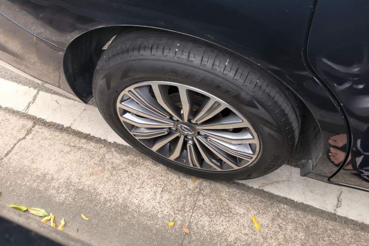 Used GAC Trumpchi M6 2019 270T DCT Luxury Edition (7-seater) China VI Exterior 5