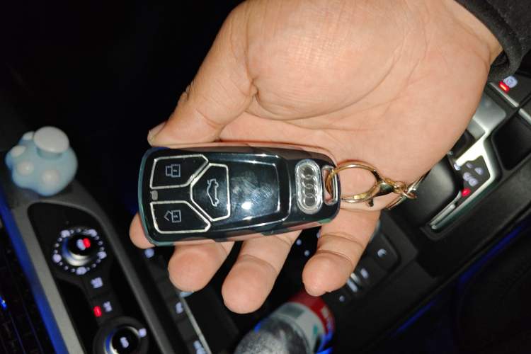 Used Audi A4L 2018 30th Anniversary Edition 40 TFSI Trendy Model Vehicle Key