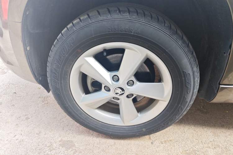 Used Skoda Yeti 2017 TSI280 DSG Car Enjoy Brothers Edition Left Front Wheel Hub