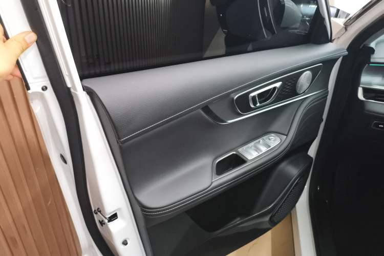 Used Chery Tiggo 8 PRO New Energy 2023 Champion Edition 1.5T 100km Glory Version