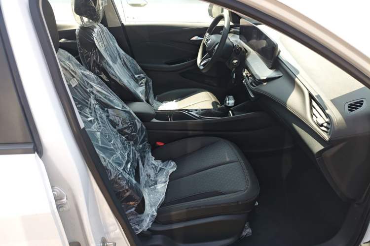 Used Buick Verano 2023 Pro Enjoyment Edition Right Front Seat