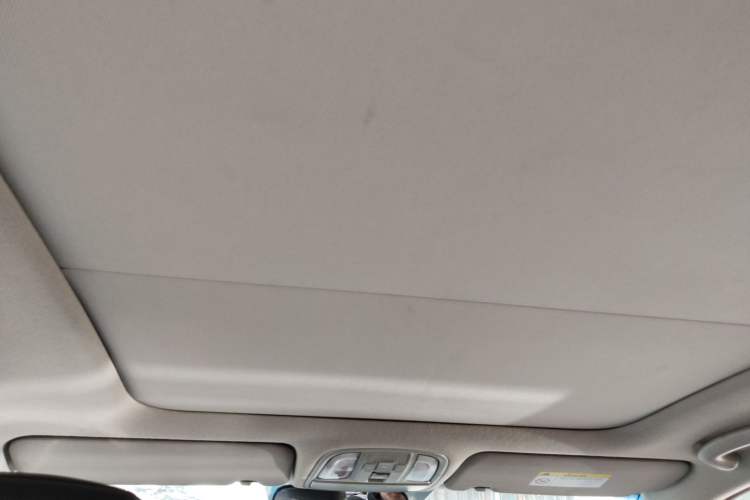 Used Kia KX3 2015 1.6L Automatic Two-Wheel Drive DLX Headliner