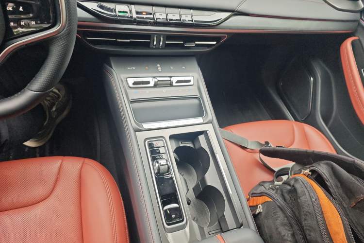 Used Lincoln Z 2025 2.0T Prestige Edition Gear Lever