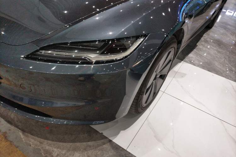 Used Tesla Model 3 2025 Rear-Wheel-Drive Version
