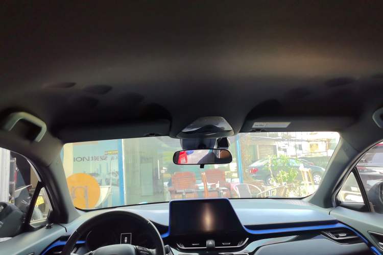 Used Toyota C-HR 2018 2.0L Luxury Edition China V Standard