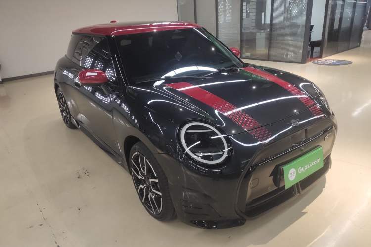 Used MINI Electric COOPER 2024 452km COOPER SE Racing Driver Exterior 1
