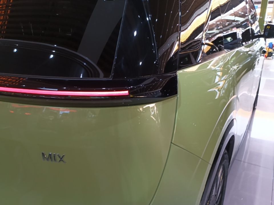 Zeekr MIX 2025 Long-Range Intelligent Driving Edition — снимка 9