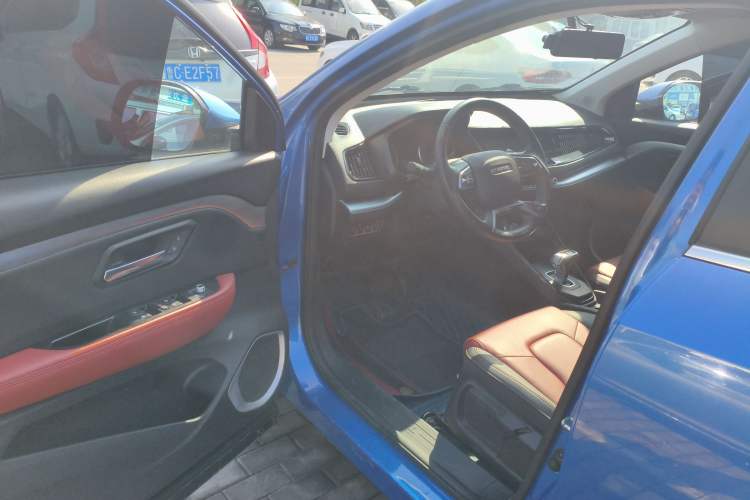 Used Haval H2s 2017 Red-Label 1.5T Dual-Clutch Elite Model
