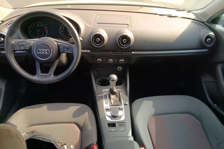 Used Audi A3 2018 30th Anniversary Edition Sportback 35 TFSI Ambition Model Center Console