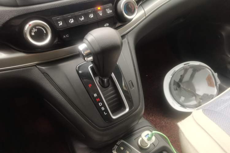Used Honda CR-V 2015 2.0L Four-Wheel Drive Fashion Edition Gear Lever