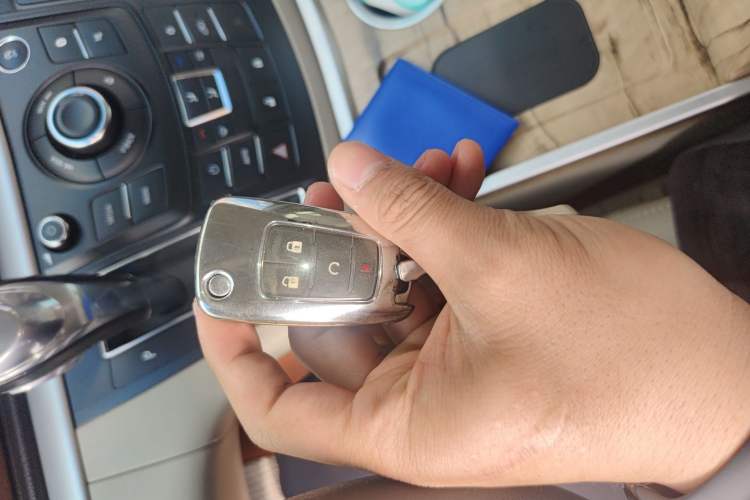 Used Buick GL8 2018 28T Comfort Model China VI Standard Vehicle Key