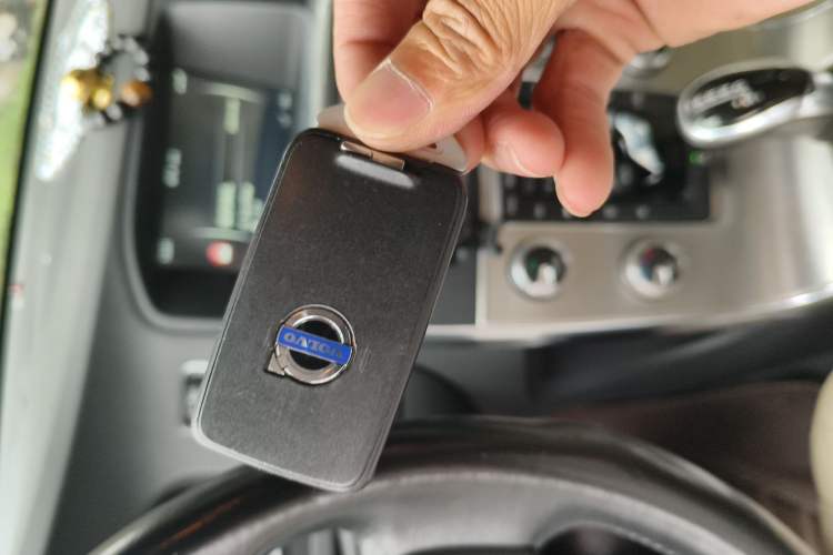 Used Volvo S60 2014 S60L 2.0T Zhiyuan Edition