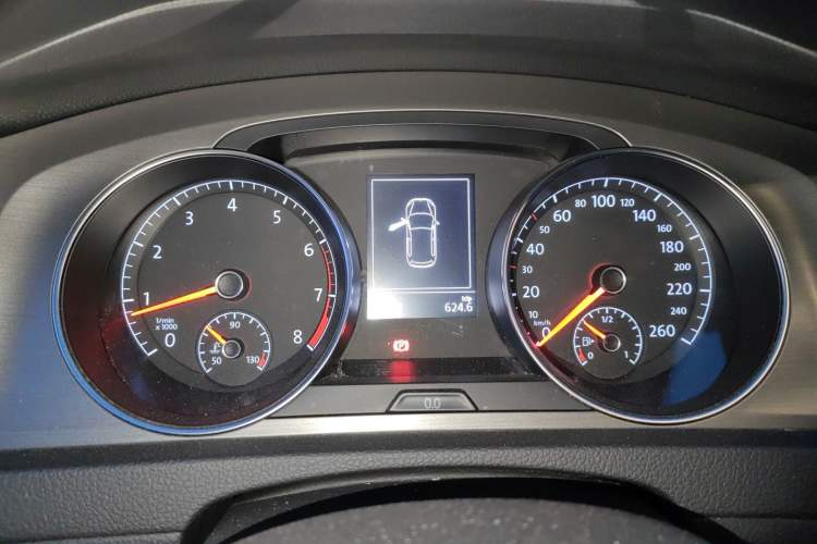 Used Volkswagen Golf 2016 1.6L Automatic Comfort Model Instrument Cluster