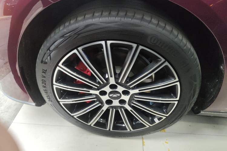 Used Chery Fengyun Fulwin A9L 2025 Model, Four-Wheel Drive High-Energy Peak Edition Left Front Wheel Hub