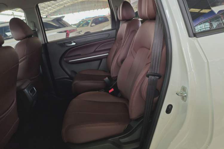 Used GAC Trumpchi M6 2021 PRO 270T DCT Elite Edition Left Rear Seat
