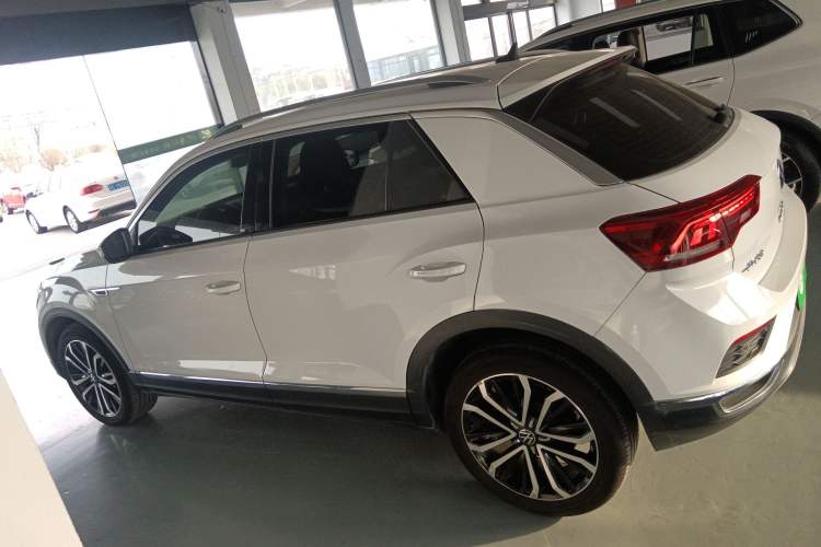 Used Volkswagen T-ROC 2021 280TSI DSG Two-Wheel Drive Comfort Connect Edition