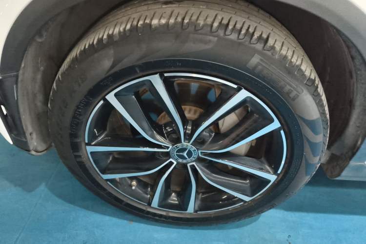 Used Mercedes-Benz GLC 2020 Facelift GLC 260 L 4MATIC Luxury Edition
