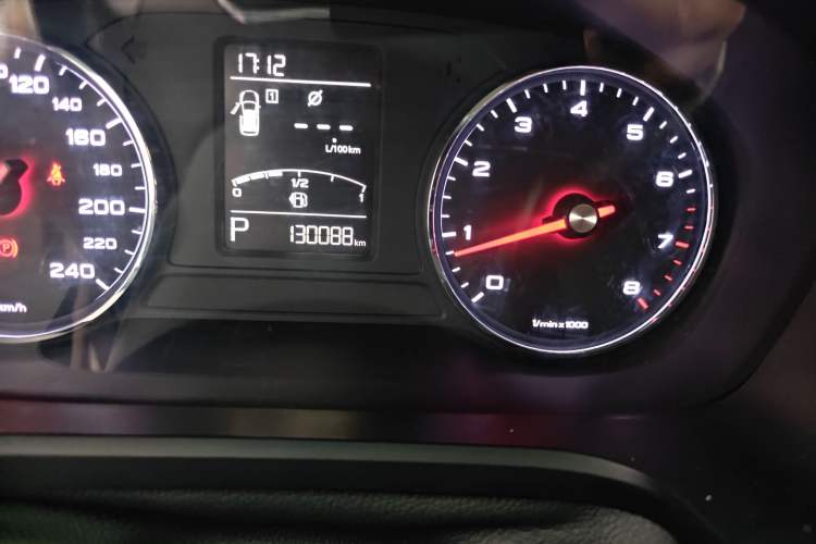 Used Roewe RX5 2016 20T Two-Wheel Drive Automatic Flagship Edition Instrument Cluster