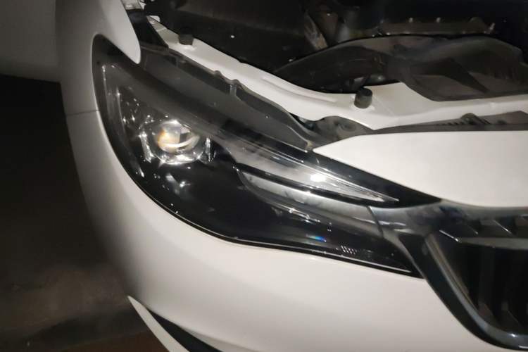 Used Buick GT 2021 Revised Version Flagship 1.5L Automatic Elite Edition Right Front Headlight