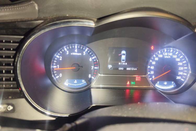 Used Kia K5 2011 2.0L Automatic GLS
