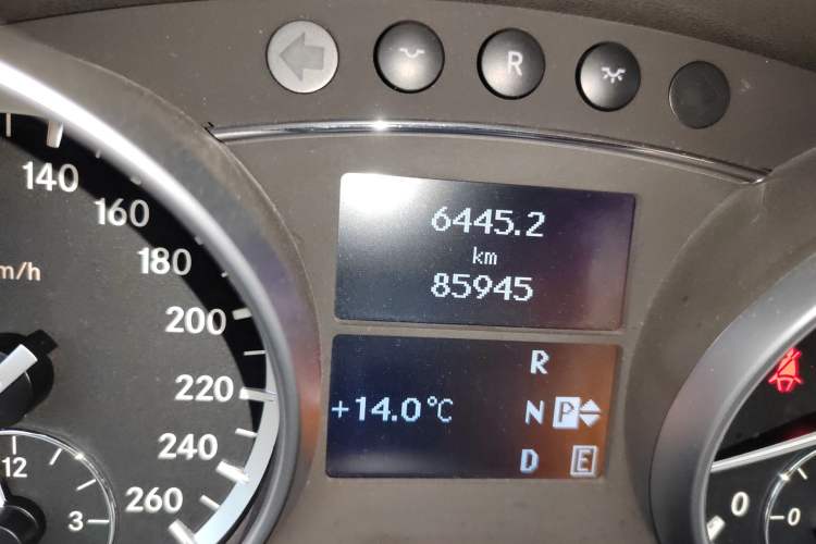 Used Mercedes-Benz R-Class 2017 R 320 4MATIC Luxury Collection Edition
