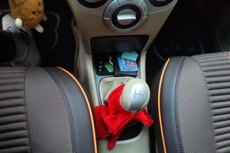 Used Chery Fengyun 2 2010 Hatchback 1.5L Performance Model