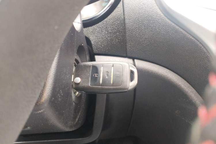 Used CHANGAN CS35 2015 1.6L Automatic Luxury Model China IV Standard
