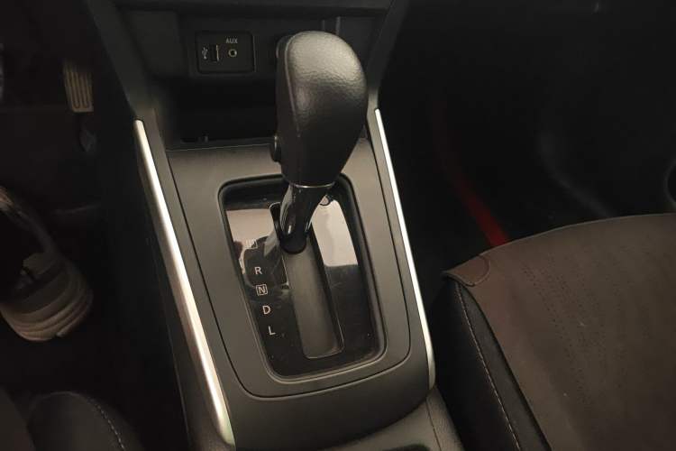 Used Nissan Sylphy 2022 Classic 1.6XE CVT Comfort Edition Gear Lever
