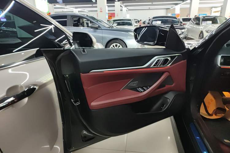 Used BMW i4 2023 eDrive40
