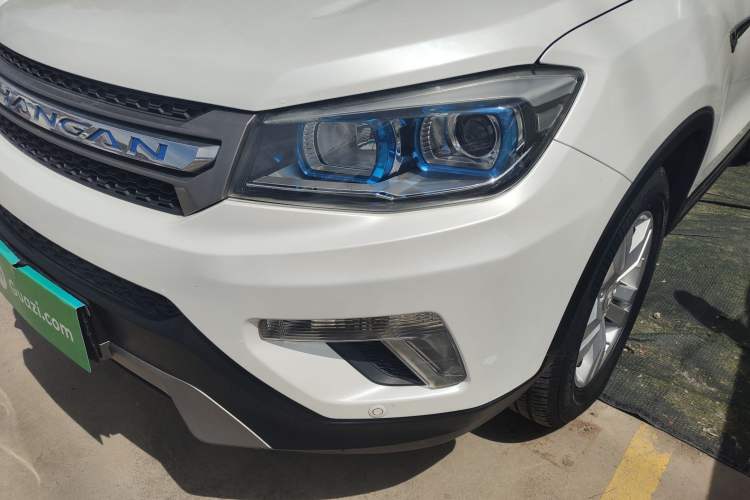 Used CHANGAN CS75 2016 2.0L Manual Luxury Version China V Standard Left Front Headlight
