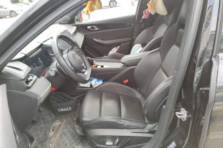 Used Lynk & Co 03 2023 2.0TD DCT JingPro Left Front Seat