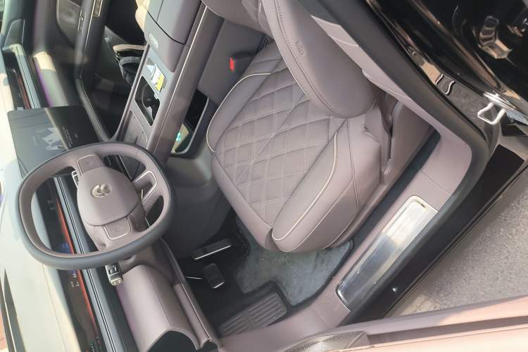 Used Nio ES8 2026 Model 6-seat Executive Luxury Edition
