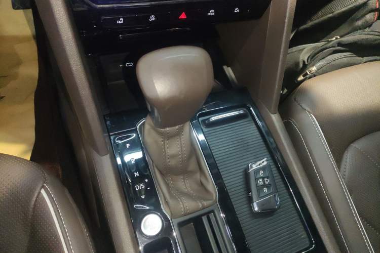 Used Volkswagen Viloran 2020 380TSI Flagship Edition Gear Lever