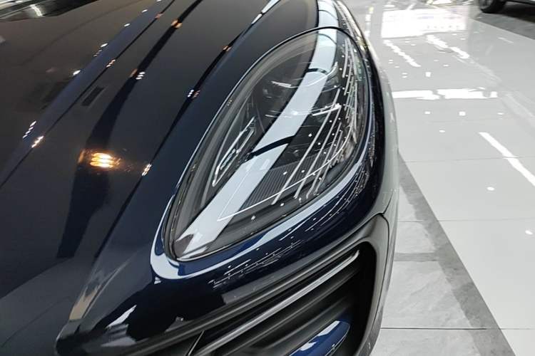 Used Porsche Macan 2023 Macan 2.0T
