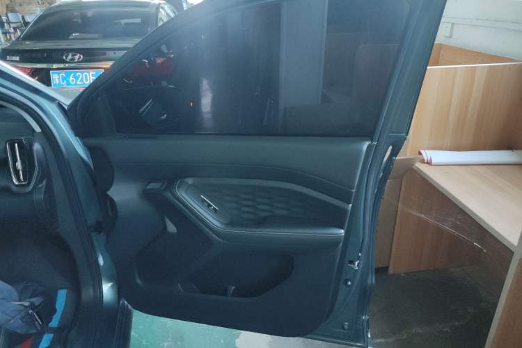 Used Wuling Xingyun 2023 2.0L DHT Flagship Edition