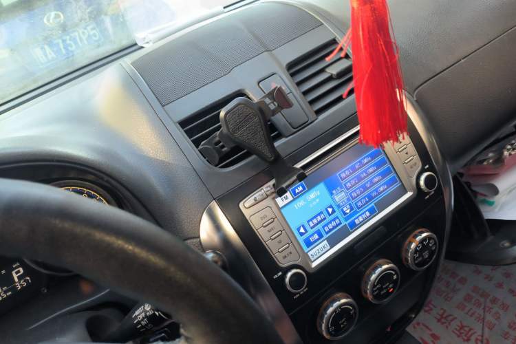 Used Suzuki SX4 2012 Ruiqi 1.8L Automatic Sport Model
