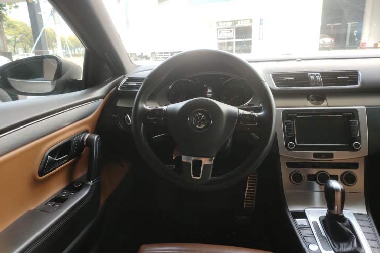 Used Volkswagen FAW-Volkswagen CC 2015 1.8TSI Luxury Model Steering Wheel