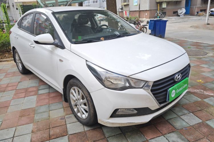 Used Hyundai Verna (new generation) 2016 1.4L Manual Cool Edition GLS Front Right 45 Deg