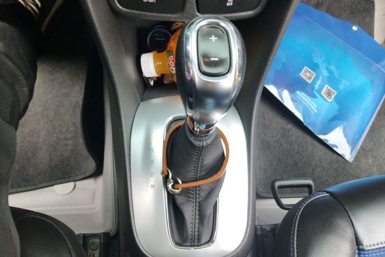 Used Buick Encore 2014 1.4T Automatic Two-Wheel Drive Urban Leading Model Gear Lever