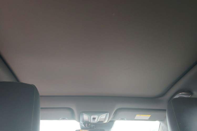 Used CHANGAN UNI-T 2023 2nd Generation 1.5T Sport Edition Flagship Version Headliner