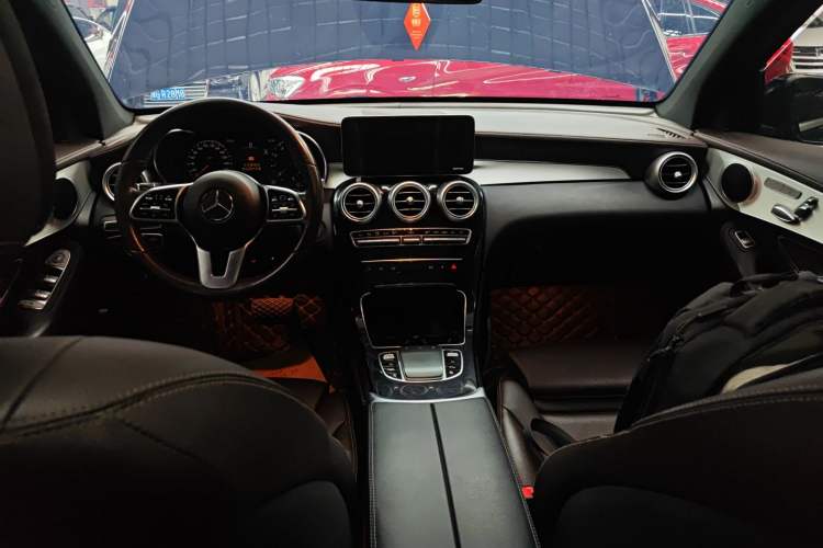 Used Mercedes-Benz GLC 2020 Facelifted GLC 260 L 4MATIC Dynamic Edition
