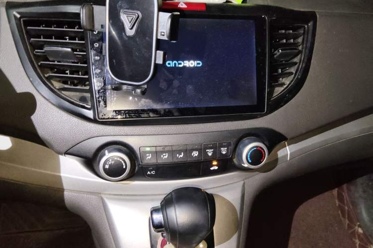 Used Honda CR-V 2012 2.0L two-wheel drive urban version
