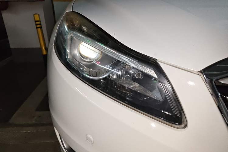 Used Bestune B70 2014 2.0L automatic luxury version
