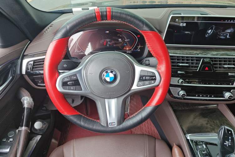 Used BMW 5 Series 2020 525Li M Sport Package Steering Wheel