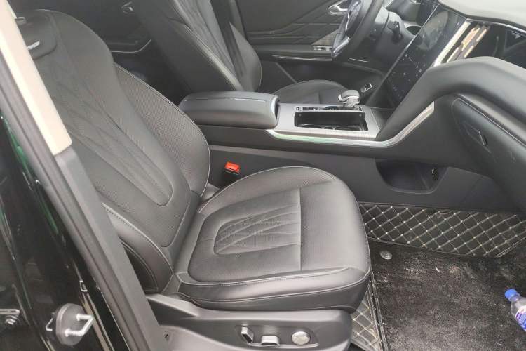 Used Hongqi HS7 PHEV 2024 2.0T PHEV Four-Wheel Drive Flagship Edition 6 Seats