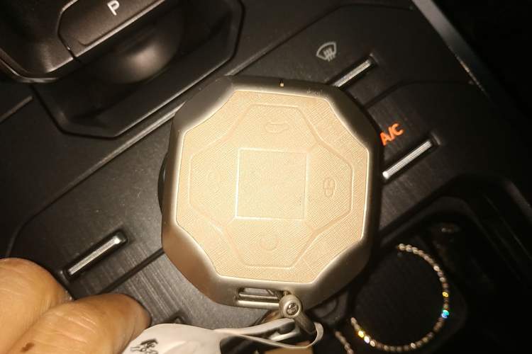 Used JETOUR Traveler C-DM 2024 C-DM 129KM Linye Edition Vehicle Key